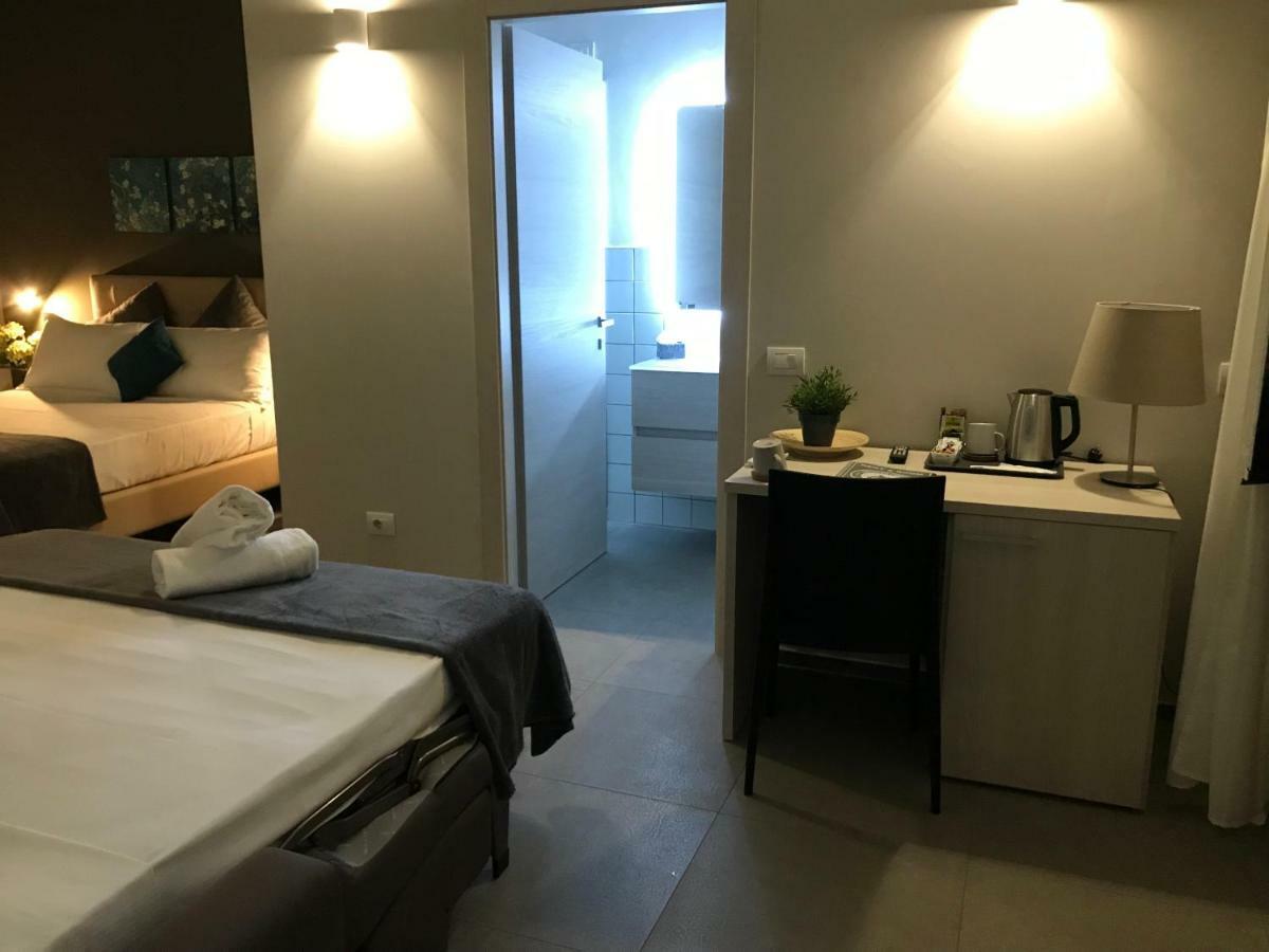 Lo Stallone -Malpensa Milan Airport Hotel Buscate Екстериор снимка